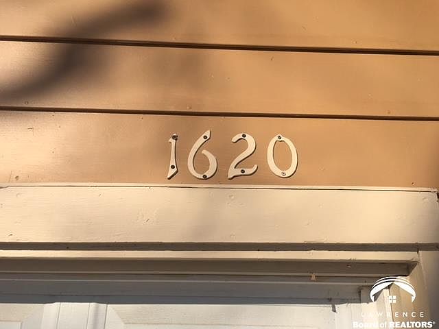 2nd image of 1620 W 19th Ter