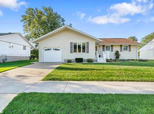 312 E Baker St, Mount Pleasant, IA 52641