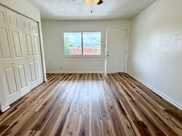 3632 Manslick Rd. — Photo 7