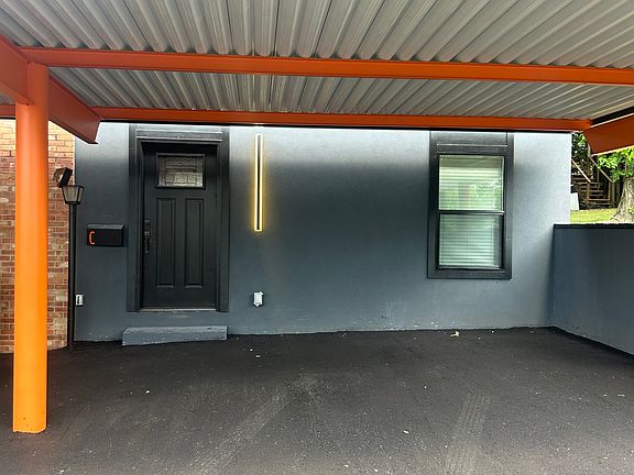 2nd image of 1311 W 2nd St #C