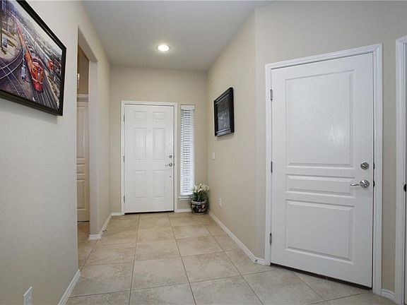 4th image of 1827 Dexter Ln