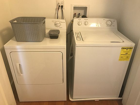 3rd image of 392 Orange St #3
