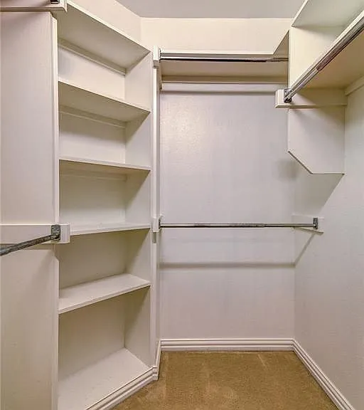 5216 Dunster Dr — Photo 23