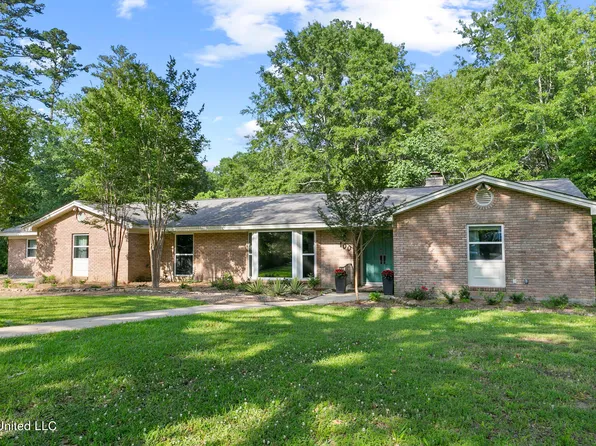 100 Bentonwood Dr, Brandon, MS 39042