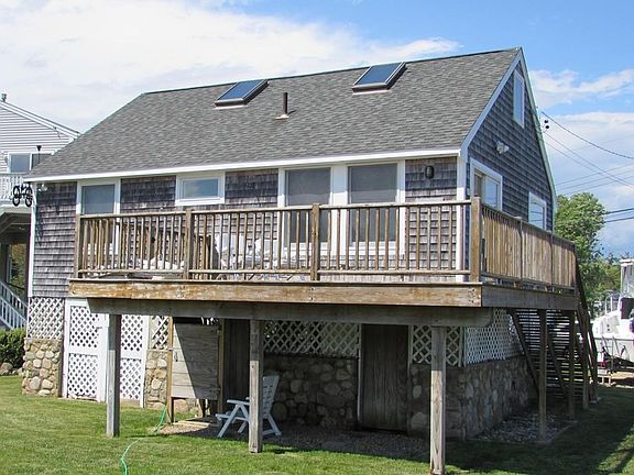 3rd image of 18 Shore Dr