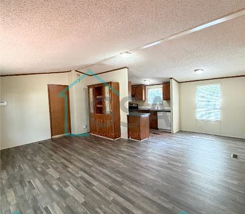 3rd image of 8 Natick Dr