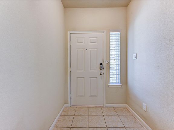 5th image of 12514 Colony Hill Ln