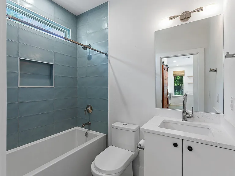 913 Mansell Ave #2 — Photo 15