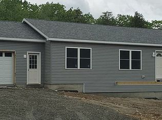 194 S Stream Rd, Pownal, VT 05261