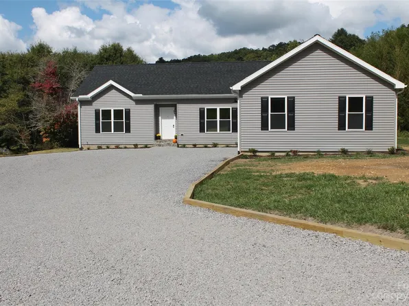 85 Rocky Lane Rd, Clyde, NC 28721