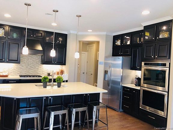 4th image of 15613 Oleander Dr #215