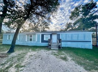 22831 Grand Spg, Elmendorf, TX 78112