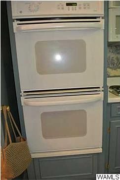 5th image of 369 Riverdale Dr
