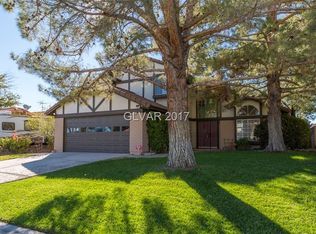 318 Simon Bolivar Dr, Henderson, NV 89014