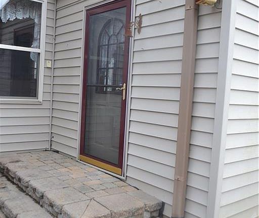5th image of 703 Catterlin St
