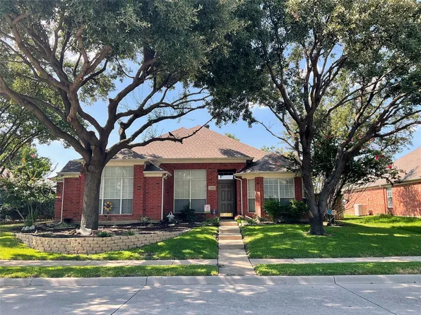 1208 Hershey Ln, Lewisville, TX 75077