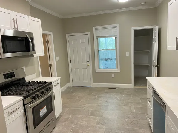 51 Grafton St #2, Quincy, MA 02169