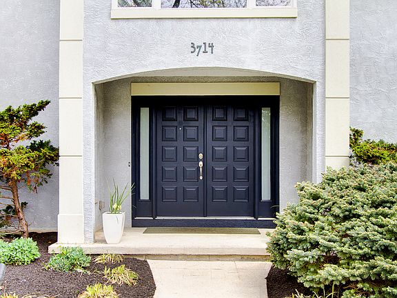 2nd image of 3714 Rushmore Dr