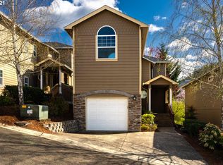 1485 NE Four Seasons Dr, Roseburg, OR 97470