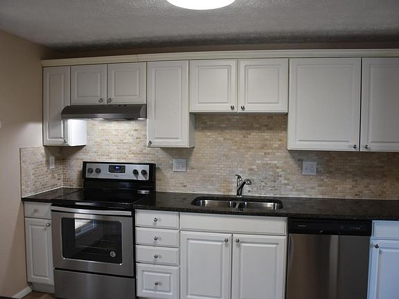 4th image of 2591 Coral Ridge Ave