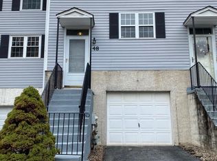 48 Woodfield Dr, Claymont, DE 19703