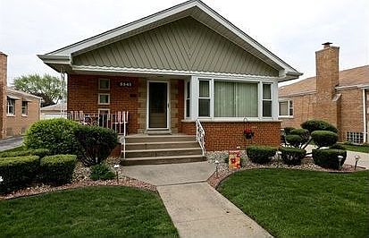 1st image of 5341 W 102nd St