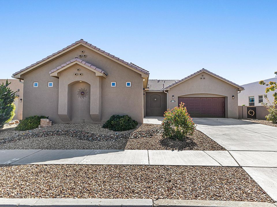 1st image of 2805 Redondo Santa Fe NE
