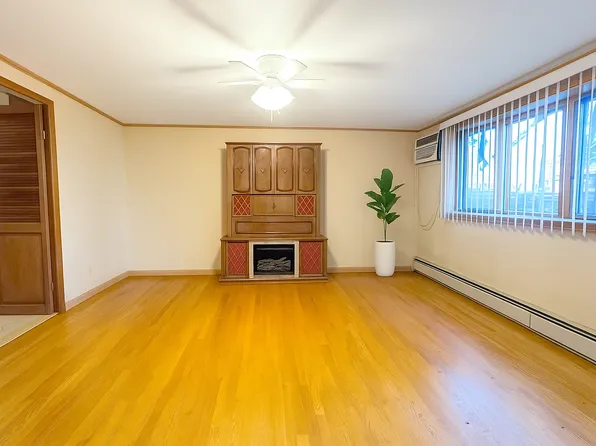 361 Humboldt Street image 3 of 9