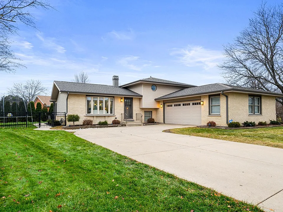 1060 Judy Dr