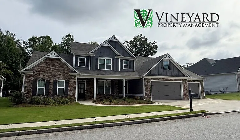 44 Sparkleberry Ln W — Photo 3