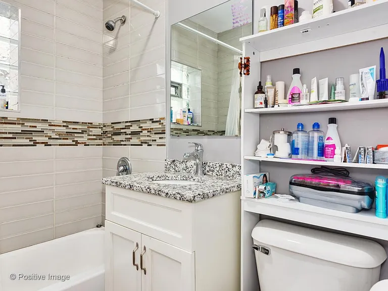 2253 W Fullerton Ave #2 — Photo 9