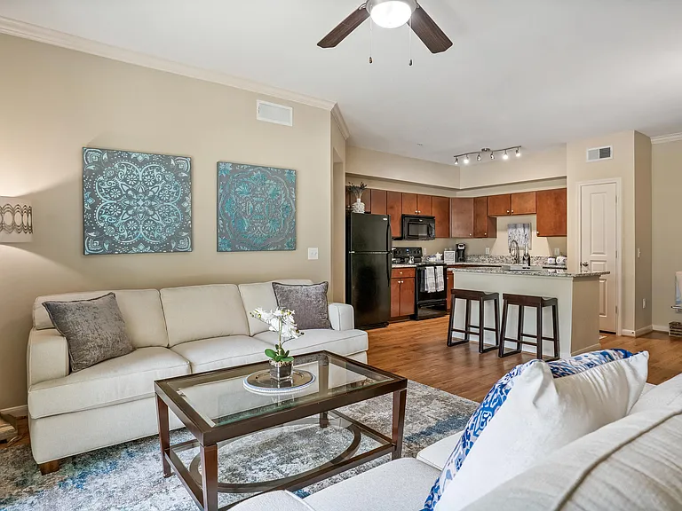 Riverwood Apartments — Photo 18