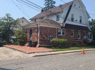 1070 Dickens St, Far Rockaway, NY 11691
