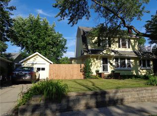 17910 Woodbury Ave, Cleveland, OH 44135