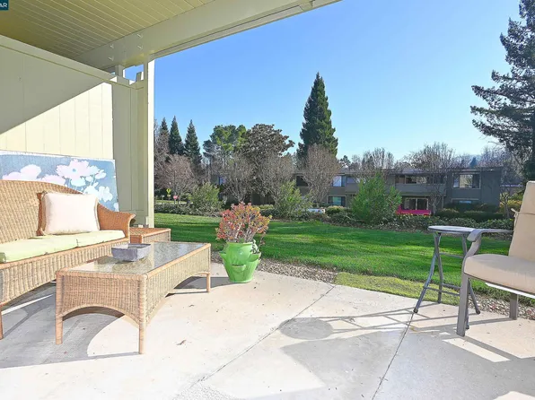 2001 Oakmont Way APT 8, Walnut Creek, CA 94595