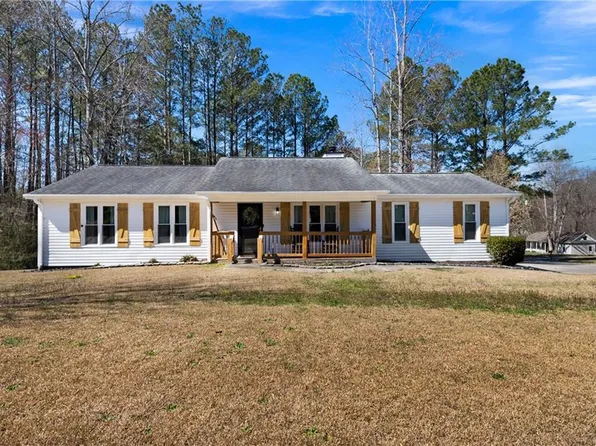 88 Hollyberry Ct, Dallas, GA 30157