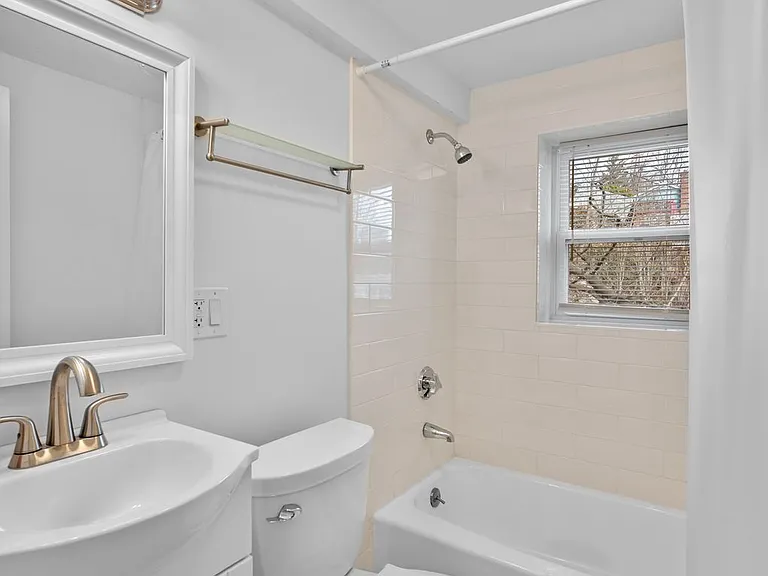 121 Cambridge Rd #B — Photo 7
