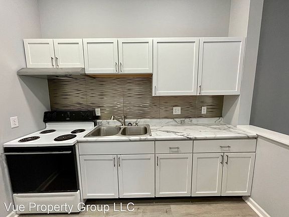 4th image of 552-554 Jefferson Ave #552