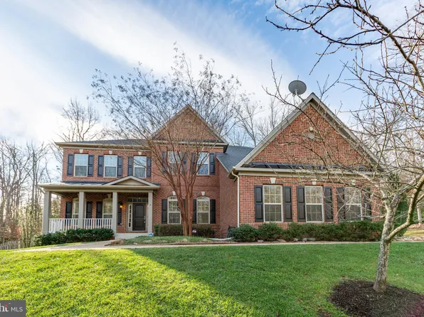 4 Jordan Ln, Fredericksburg, VA 22405