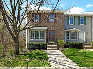 5258 Meredith Dr, Des Moines, IA 50310