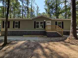 92 Fernwood Dr, Fayetteville, GA 30214