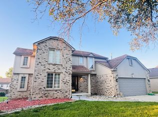 37675 Fleetwood Dr, Farmington Hills, MI 48331