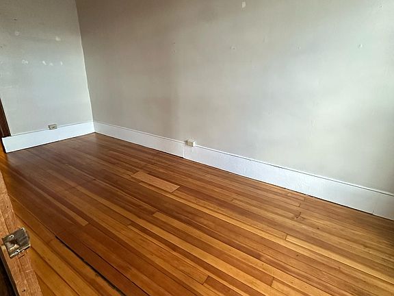 5th image of 103 W Michigan Ave #2