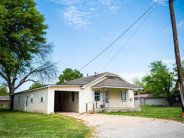 608 E Commercial St, Kennett, MO 63857