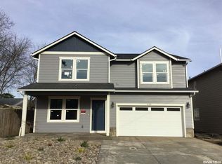 439 N Log Cabin St, Independence, OR 97351