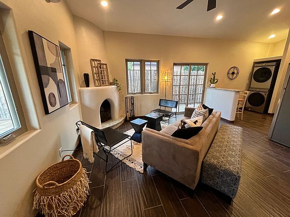 2nd image of 542 Salazar St
