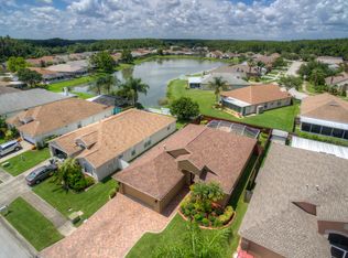 1231 Maximilian Dr, Zephyrhills, FL 33543