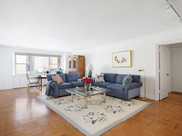 135 E 83rd St APT 8D, New York, NY 10028