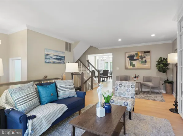 6088 Joust Ln, Alexandria, VA 22315