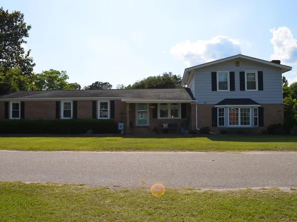 17 Tucker St, Greeleyville, SC 29056